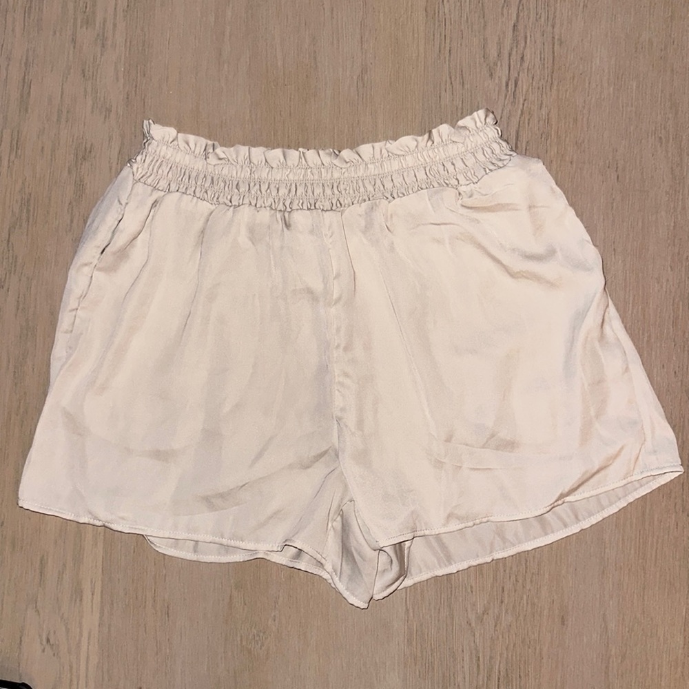 American Eagle flowy shorts
